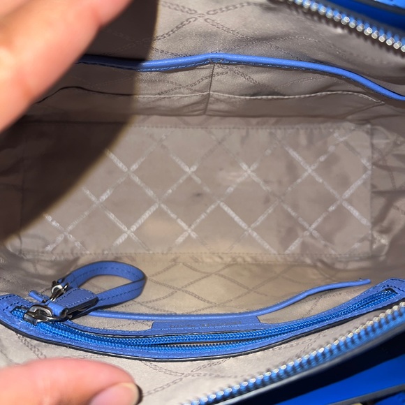 SOLD-MK belted mercer satchel in EUC w/ matching BN wallet - Picture 7 of 11